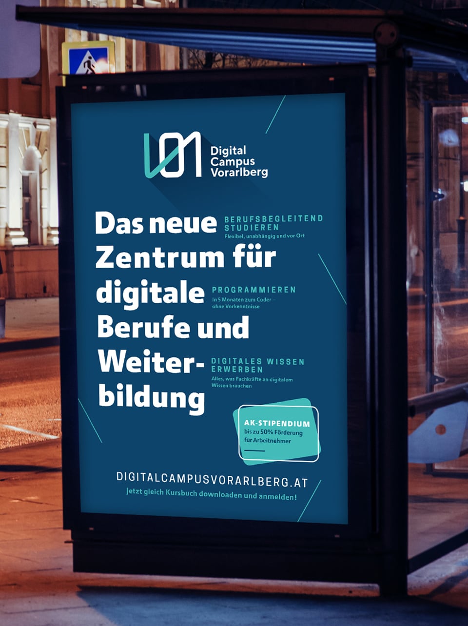 Citylight Bewerbung des Digital Campus Vorarlberg mit Das neue Zentrum für digitale Berufe und Weiterbildung