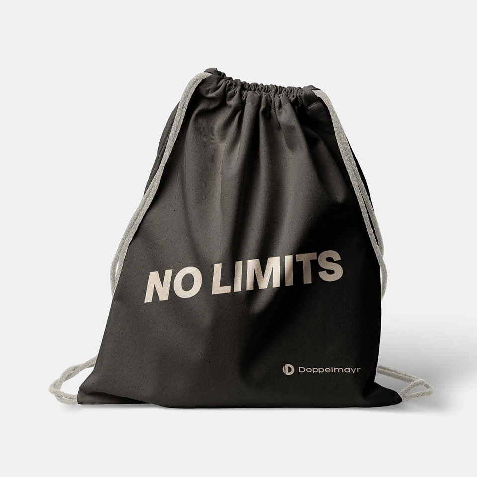 linen-backpack-mockup